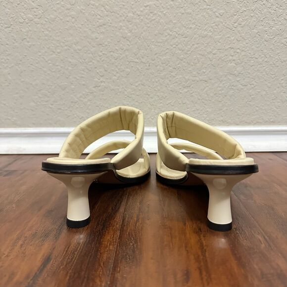 VICENZA ANTHROPOLOGIE Heeled Sandals Cream Leather Kitten Heels NWOB - Picture 7 of 11